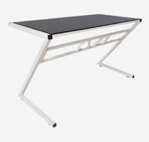 BÀN Z GAMING - BÀN CHỮ Z KÍNH CƯỜNG LỰC - BÀN GAMING Z ĐẸP BLV-06-01